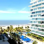 Precioso Apto Cama King Y Con Salida A Playa