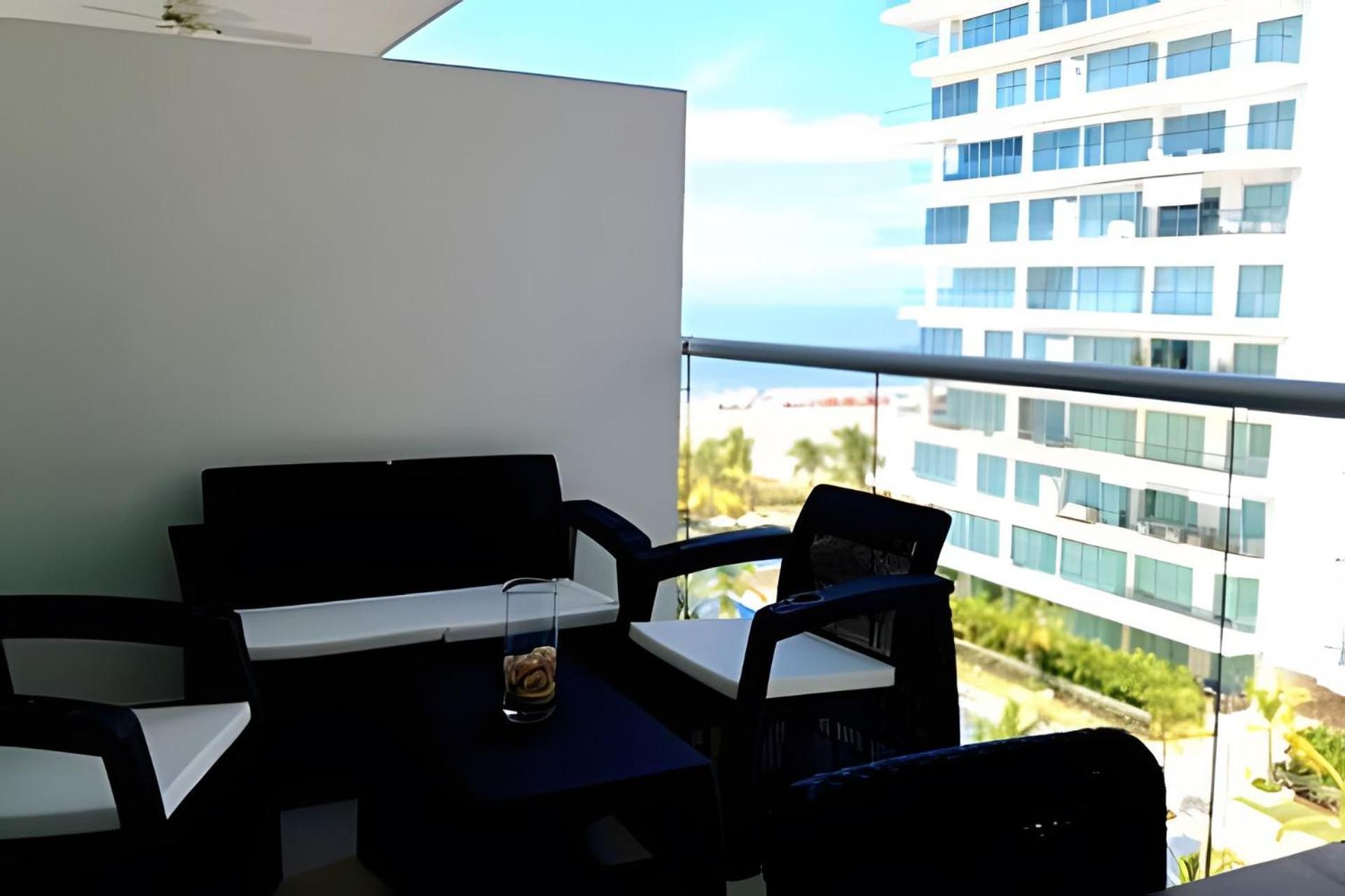 Precioso Apto Cama King Y Con Salida A Playa Cartagena